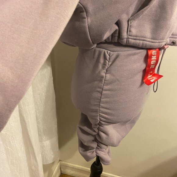 2 piece lounge set - Picture 3 of 5